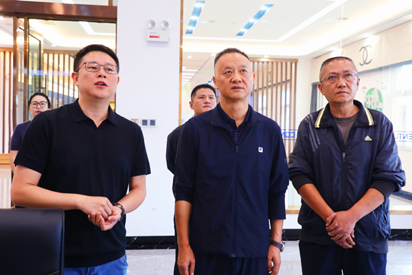 羅平縣委書記許韶發(fā)調研照片.png